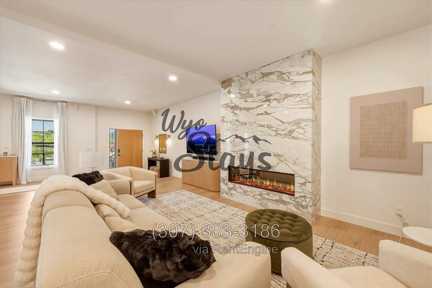 2 bed, 3.0 bath, 2400 sqft, $4,800 — Photo 2