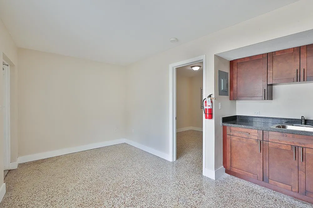 1 bed, 380 sqft, $1,450 — Photo 1