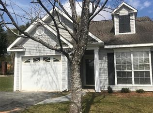 326 Spring Lake Dr N, Mobile, AL 36695