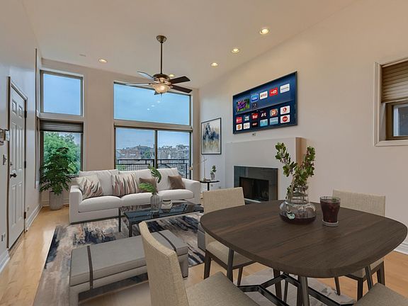 4th image of 1419 W Walton St #3E