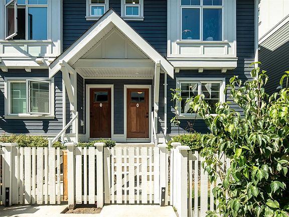 4th image of 3092 Washington Ave #4