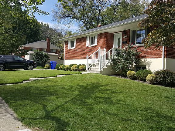 2nd image of 11302 Creek Shore Pl