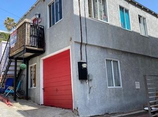 214 El Porto St, Manhattan Beach, CA 90266