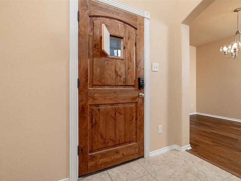1009 Cheyenne Dr — Photo 7