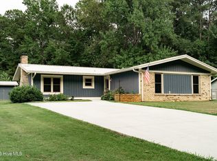106 Brookdale Plaza, Jacksonville, NC 28546