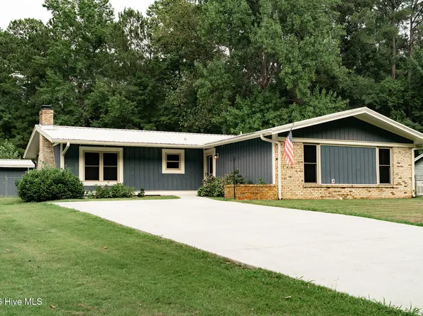 106 Brookdale Plaza, Jacksonville, NC 28546