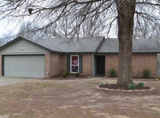 704 Martin Ln, Bryant, AR 72022