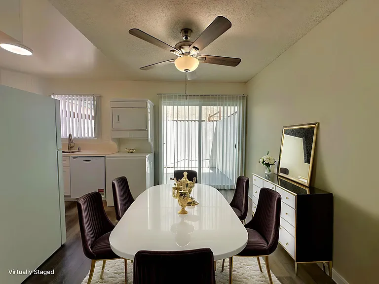25907 Oak St — Photo 2