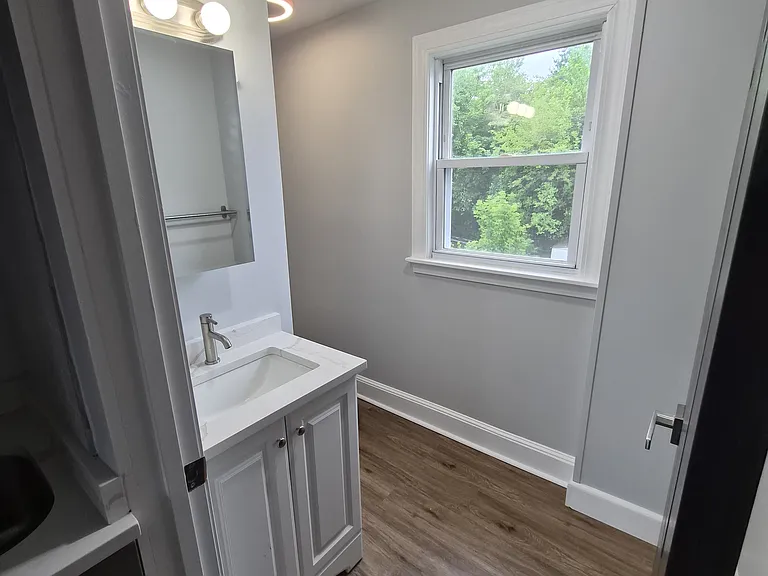 585 King Philip St #2 — Photo 12