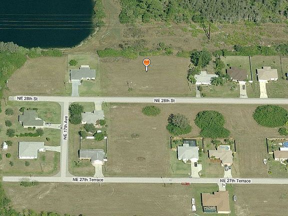 5th image of 1709 NE 28th St