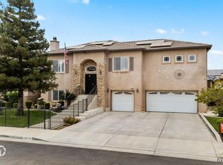 422 Brite Meadow Ct, Bakersfield, CA 93308