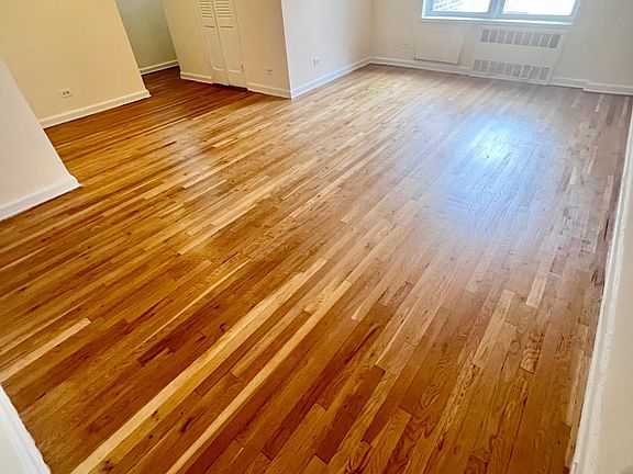 5th image of 14219 Barclay Ave APT 7J