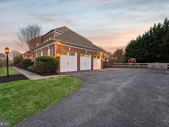 2nd image of 12602 Barto Ln