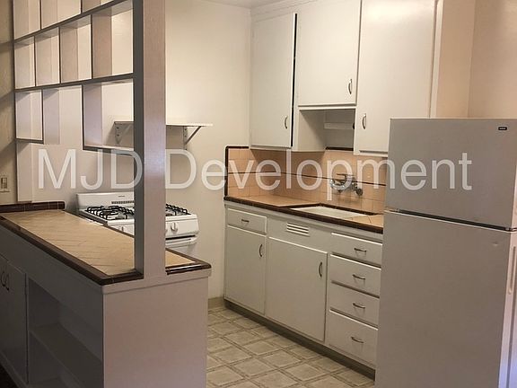 2nd image of 1409 T St APT 21