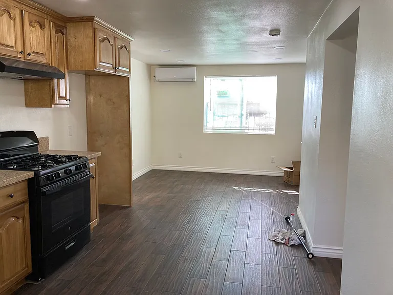 1903 Henderson Ave #D — Photo 5