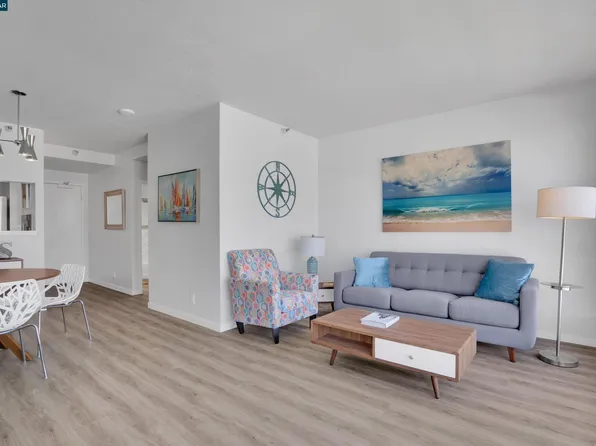 300 3rd St APT 1203, San Francisco, CA 94107