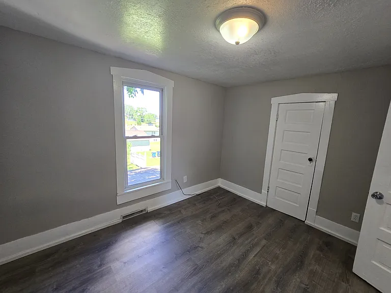 707 Webster St — Photo 20