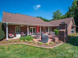 2928 Palmer Dr NE, Conover, NC 28613