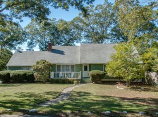 324 Dayton Ave, Manorville, NY 11949