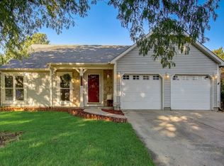 9192 Fireside Dr, Indianapolis, IN