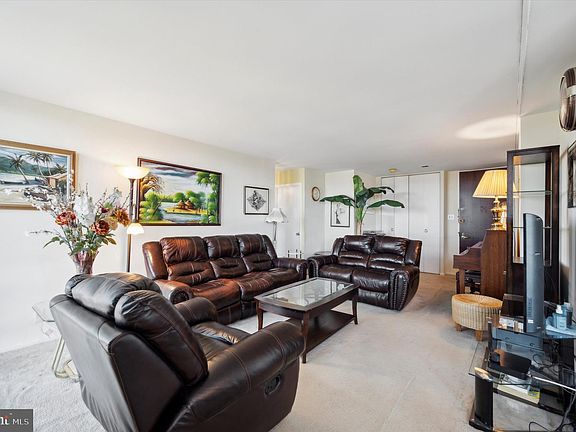 4th image of 3600 Conshohocken Ave APT 1504