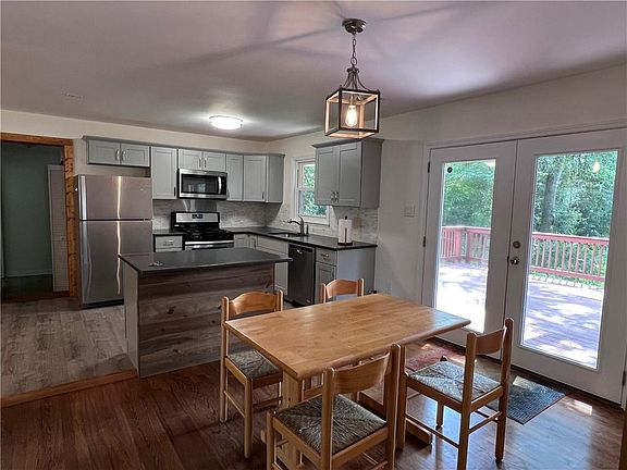 5th image of 1180 Starline Dr SE