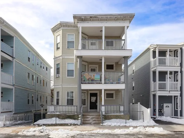 14-18 Fabyan St, Dorchester Center, MA 02124