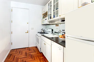 Rented by Brown Harris Stevens