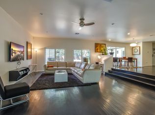 321 Meadowbrook Dr, Hollywood Park, TX 78232