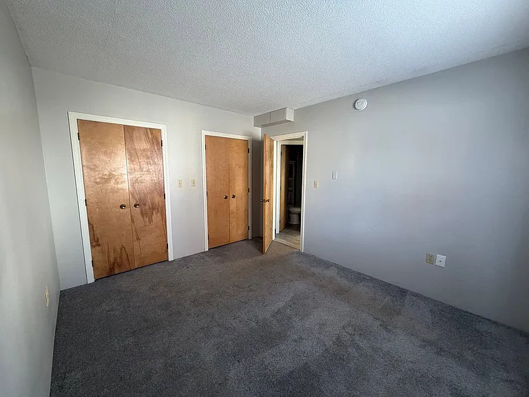 10 Thompson St #G — Photo 8
