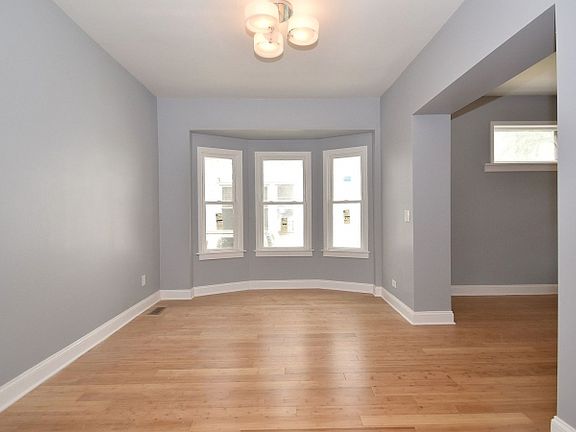 4th image of 1116 N 7th Ave