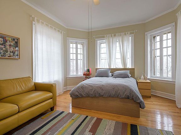 5th image of 2749 W Sunnyside Ave #2