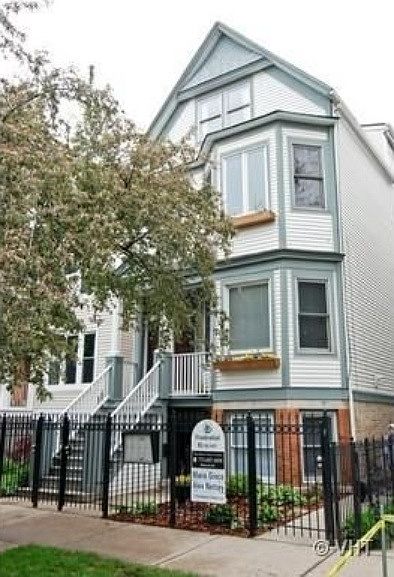 1st image of 1216 W Oakdale Ave APT 2F