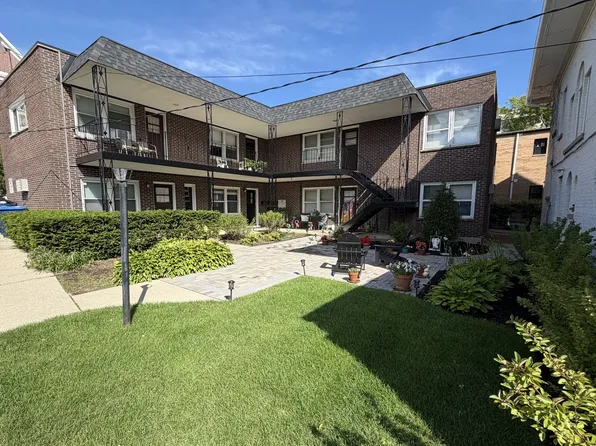 1660 2nd St, Highland Park, IL