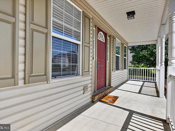 4th image of 150 Martel Cir