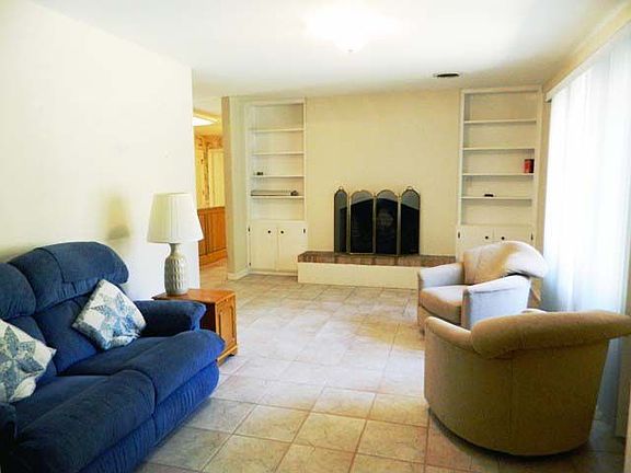 5th image of 2329 Clare Dr