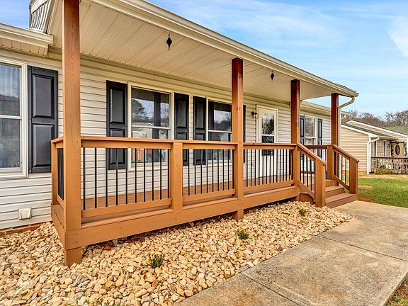 4th image of 1784 Melissa Cir