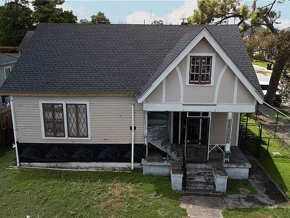3rd image of 9130 Apple St