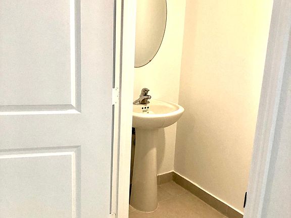 3rd image of 5413 SW 14th St #5413
