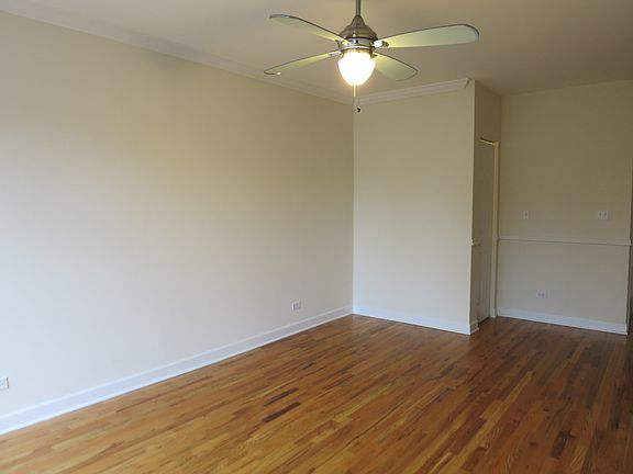 4th image of 2552 W Rosemont Ave APT 3