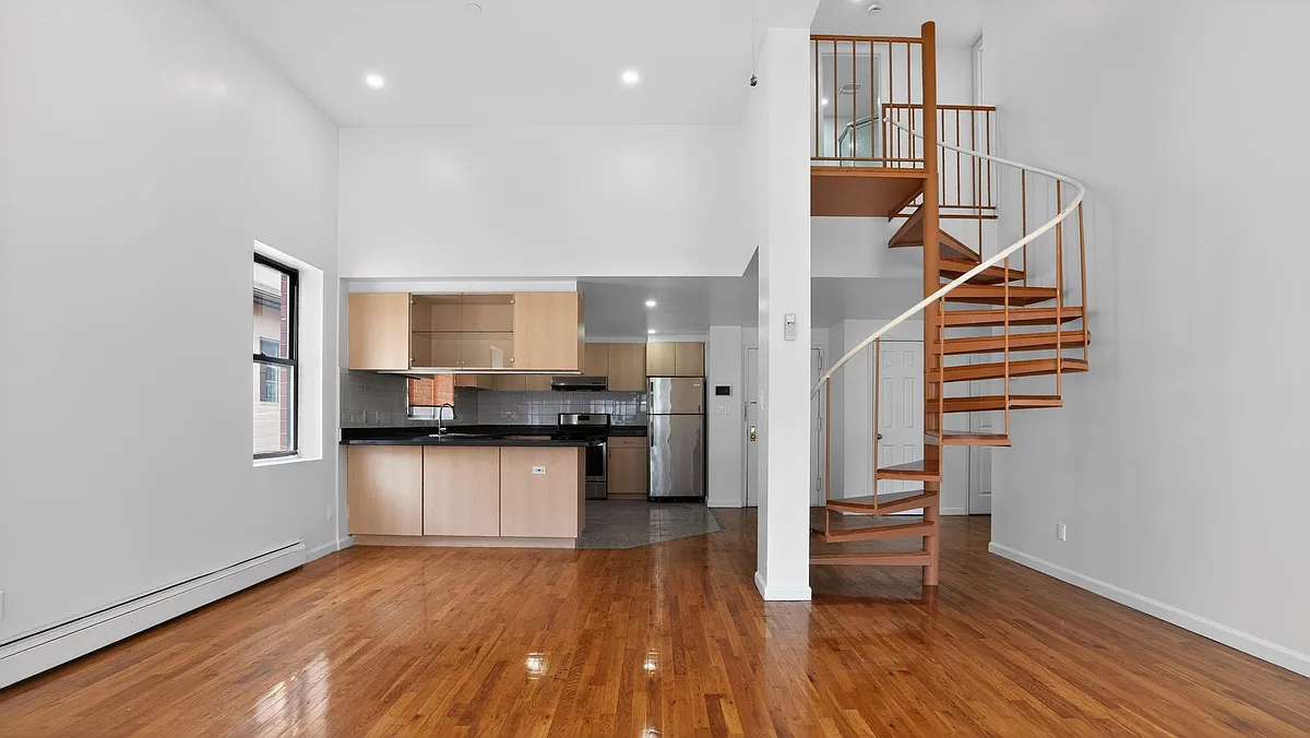 Building Photo - 1111 Sheepshead Bay Rd #2