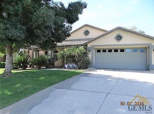 9511 Orchard Grass Ct, Bakersfield, CA 93313