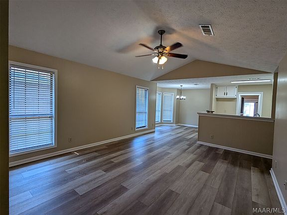3rd image of 6885 Brownwood Ln