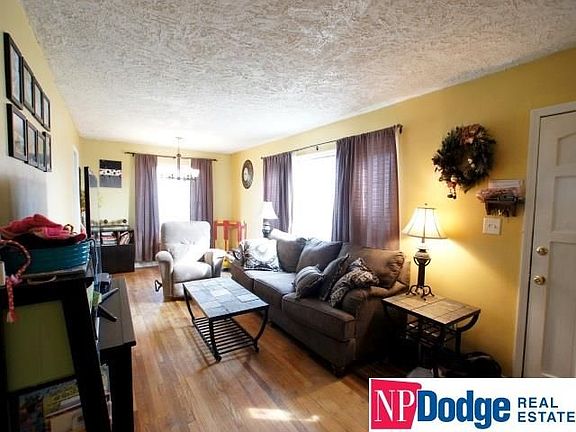 2nd image of 2606 Van Buren St