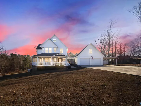 331 Rockhaven Dr, Guntersville, AL 35976