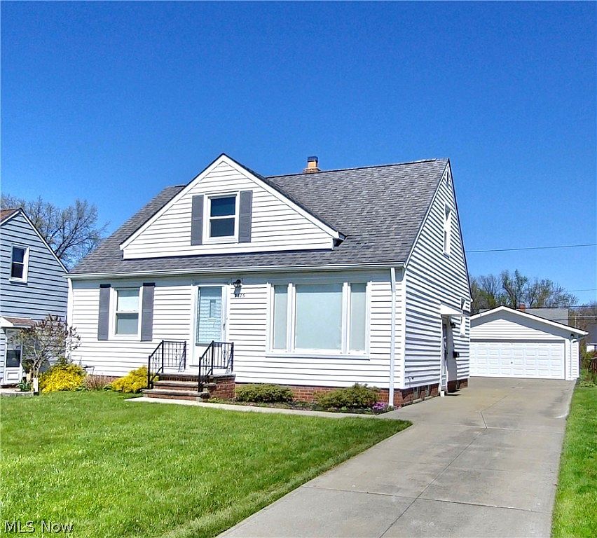 2375 E 290th St, Wickliffe, OH 44092 | Zillow