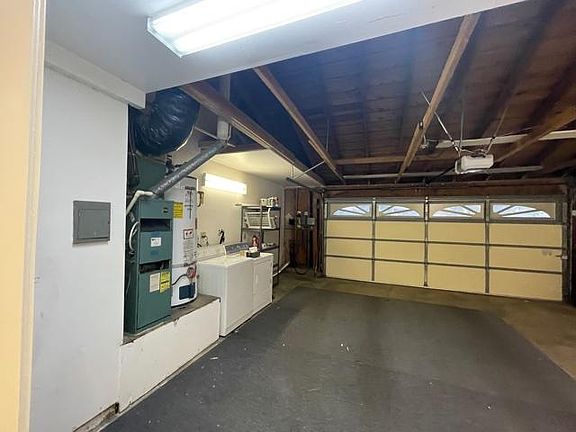 2 car garage - Washer/dryer in garage