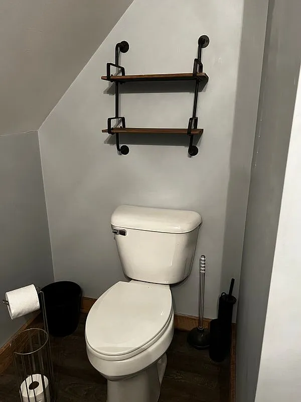 1 bed, 1.0 bath, 900 sqft, $1,800 — Photo 1