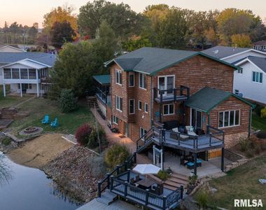 302 Dogwood Pl, Petersburg, IL, 62675