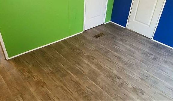 2nd bedroom with new floor i
